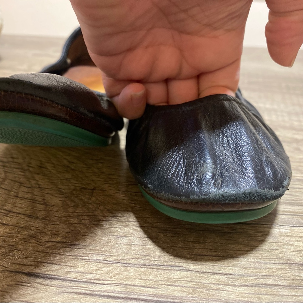 Tieks Black Leather Women's Ballet Flats - Picture 3 of 9